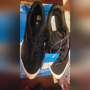 ADIDAS HYPERSLEEK W SIZW 7